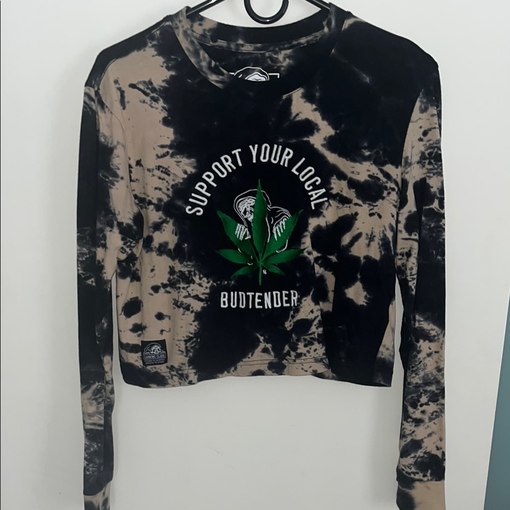 Black and Tan Long Sleeve Crop Hoodie